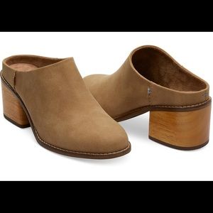 TOMS Synthetic Tan Leila Mule 8.5 vegan rare